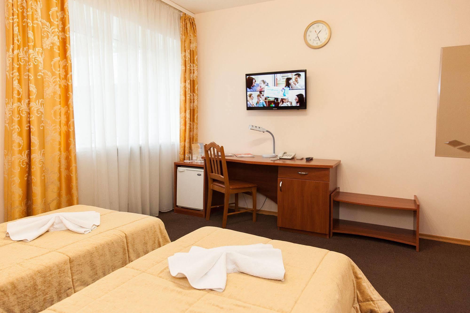 U Fontana Hotel Minsk Exterior photo