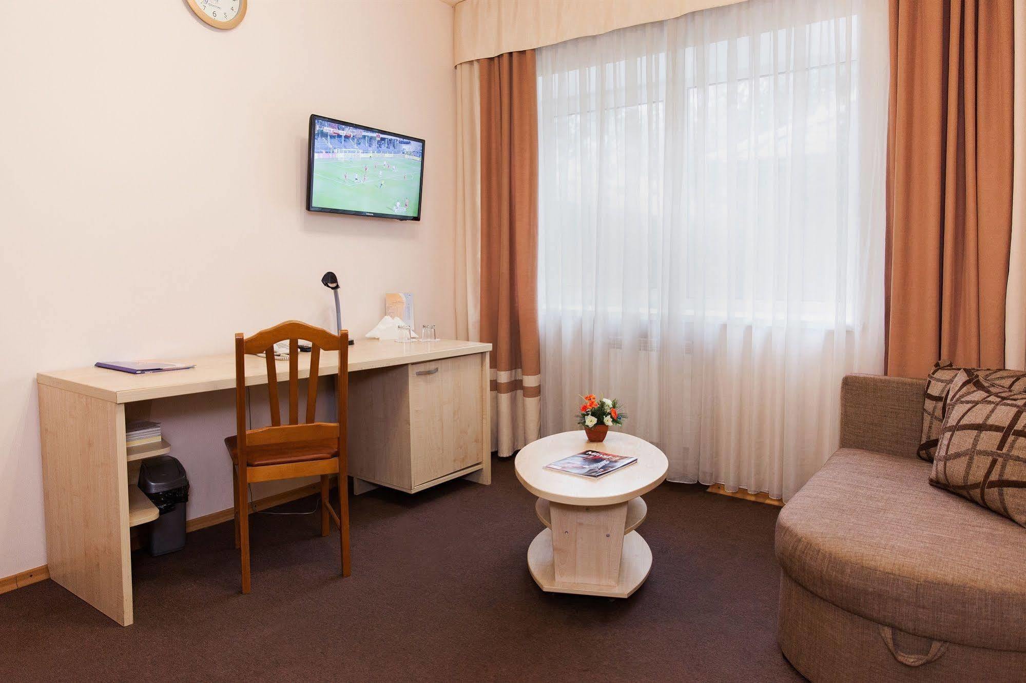 U Fontana Hotel Minsk Exterior photo